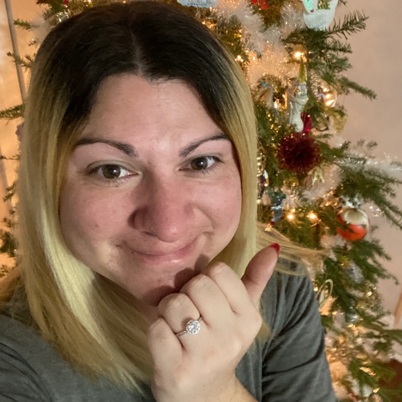 💎🔥Meet Your Posher, Jennifer Lynne🔥💎 - Picture 8 of 8